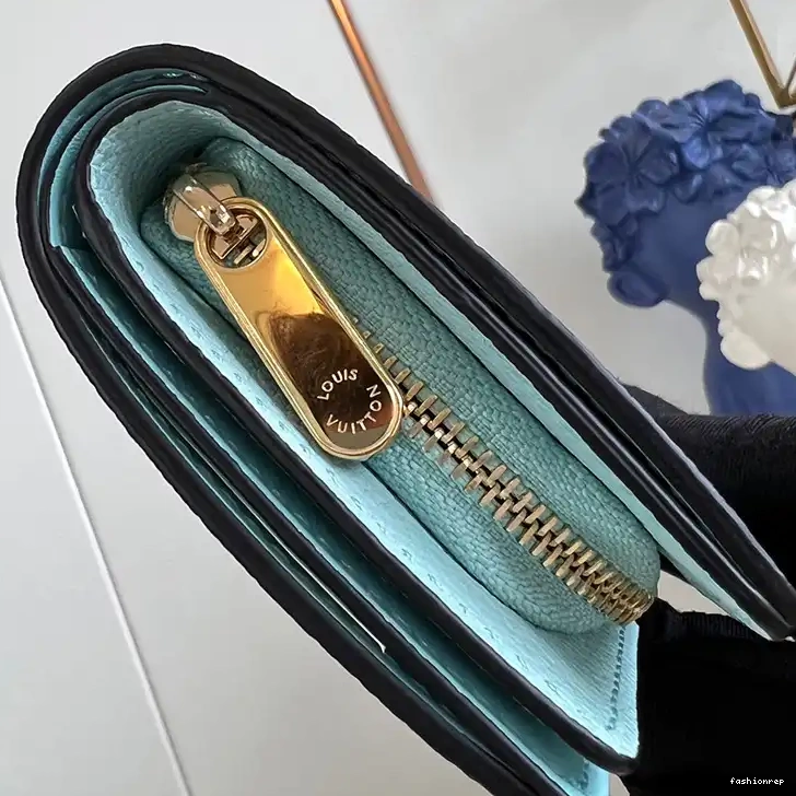 Fashionrepsfam ru 2407YA0011 Bags Gucci 0613